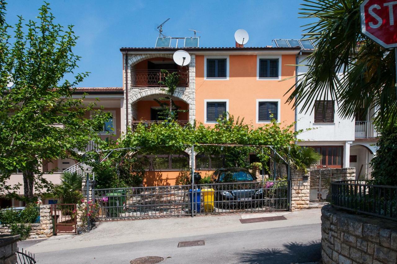 Apartment Valentina Rovigno Esterno foto